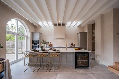 22 Exeter Road, London, NW2 4SP