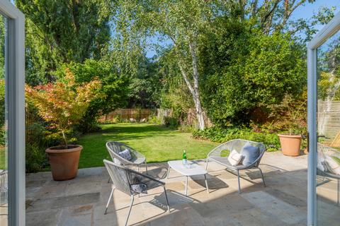 22 Exeter Road, London, NW2 4SP