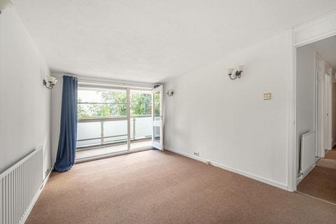 2 bedroom flat to rent, Fairview Court, Linksway, London