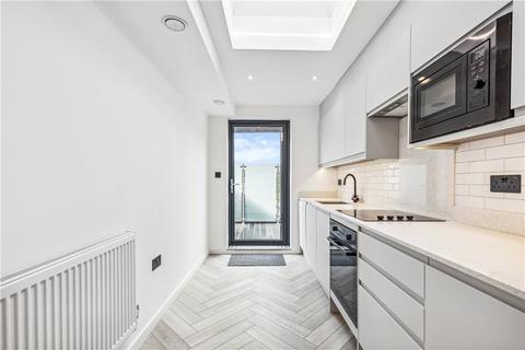 2 bedroom apartment for sale, Askew Road, London