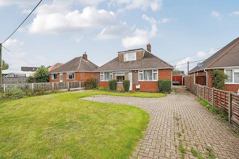 3 bedroom detached bungalow for sale, Pack Lane, Kempshott