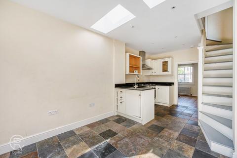 17 Wilmot Place, London, W7 3TZ