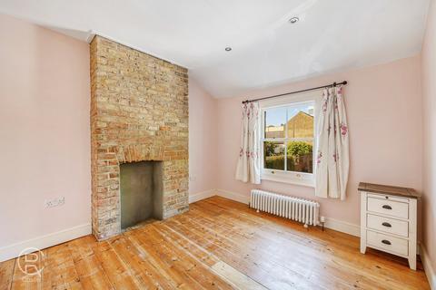 17 Wilmot Place, London, W7 3TZ