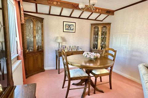 2 bedroom bungalow for sale, Knightcrest Park, Milford Road, Everton, Lymington, SO41