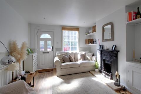 2 bedroom house for sale, George Street, Berkhamsted