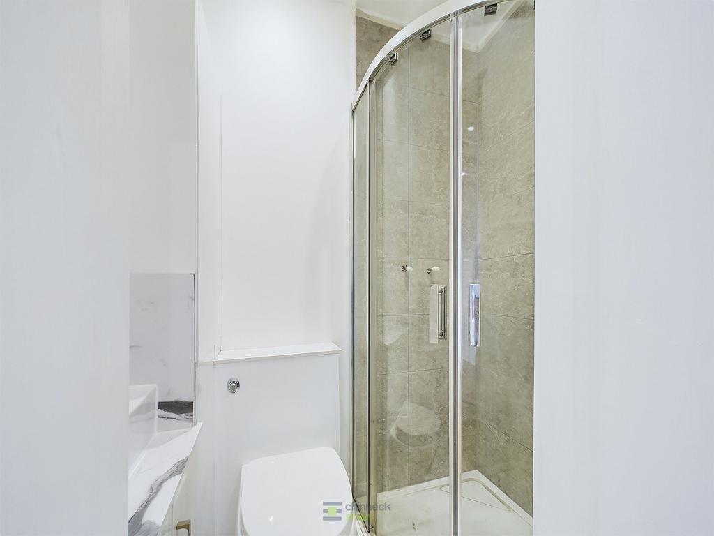 Ensuite Shower Room