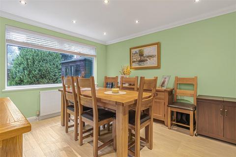 3 bedroom detached house for sale, Tradescant Drive, Meopham