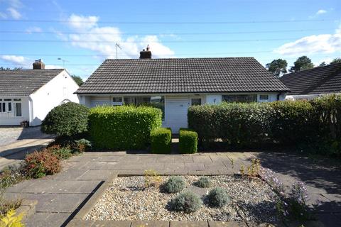 2 bedroom detached bungalow for sale, Woodlinken Close, Verwood