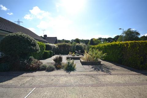 2 bedroom detached bungalow for sale, Woodlinken Close, Verwood