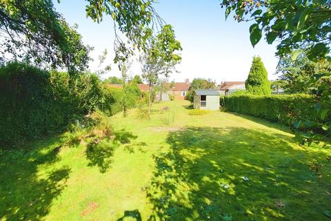 2 bedroom semi-detached bungalow for sale, Central Avenue, Syston, LE7