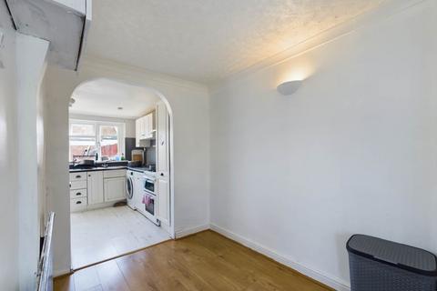 3 bedroom terraced house for sale, Belgrave Road, Aylesbury HP19