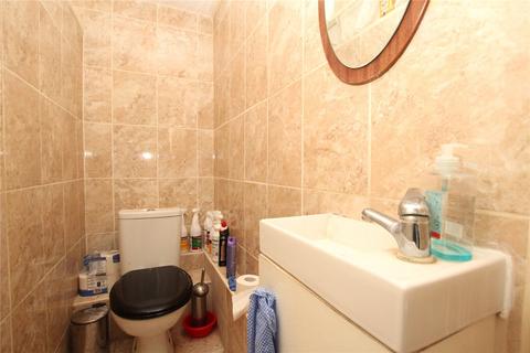 10 Passfield Path, London, SE28 8BT