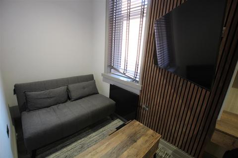 Studio to rent, Tankerville Place, Newcastle Upon Tyne NE2