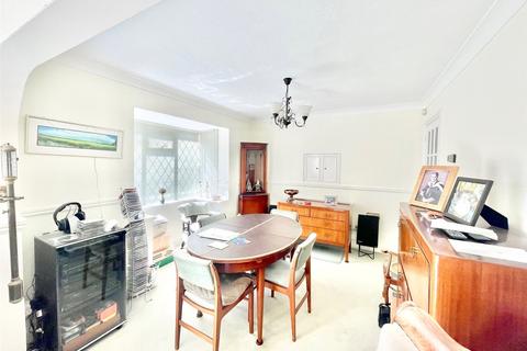 4 bedroom detached house for sale, Quantock Close, Eastbourne, East Sussex, BN23