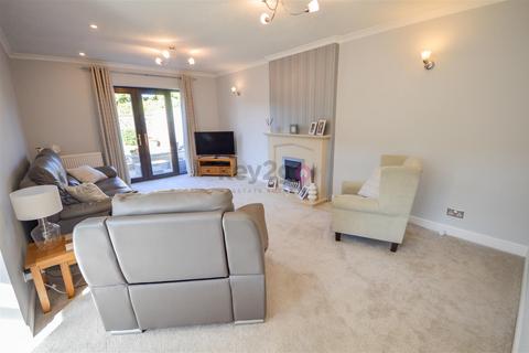 4 bedroom detached bungalow for sale, Bedgebury Close, Sothall, Sheffield, S20