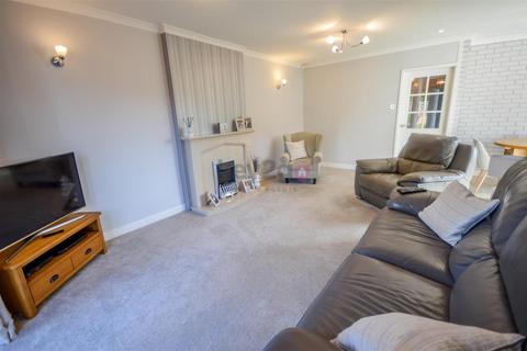 4 bedroom detached bungalow for sale, Bedgebury Close, Sothall, Sheffield, S20