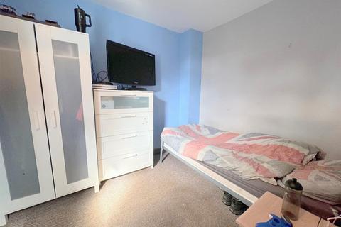 28 Glebeville, Leek, ST13 5QU