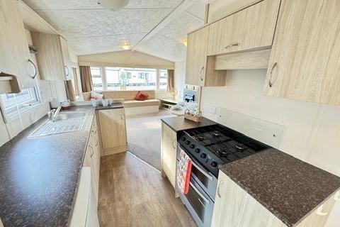 2 bedroom static caravan for sale, Rye Harbour Holiday Park