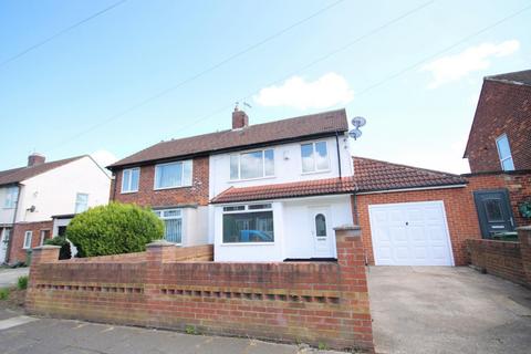 3 bedroom semi-detached house to rent, Rochdale Avenue, Stockton-On-Tees