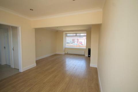 3 bedroom semi-detached house to rent, Rochdale Avenue, Stockton-On-Tees