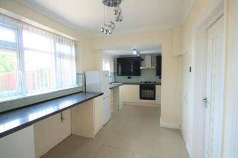 3 bedroom semi-detached house to rent, Rochdale Avenue, Stockton-On-Tees