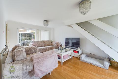 3 bedroom end of terrace house for sale, St David's Road, Allhallows, Rochester ME3 9QX