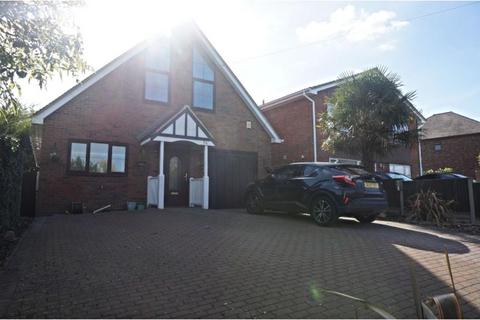 4 bedroom detached house for sale, Dargate Road, Yorkletts, Whitstable, CT5