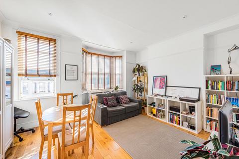 2 bedroom flat for sale, Sumatra Road, West Hampstead