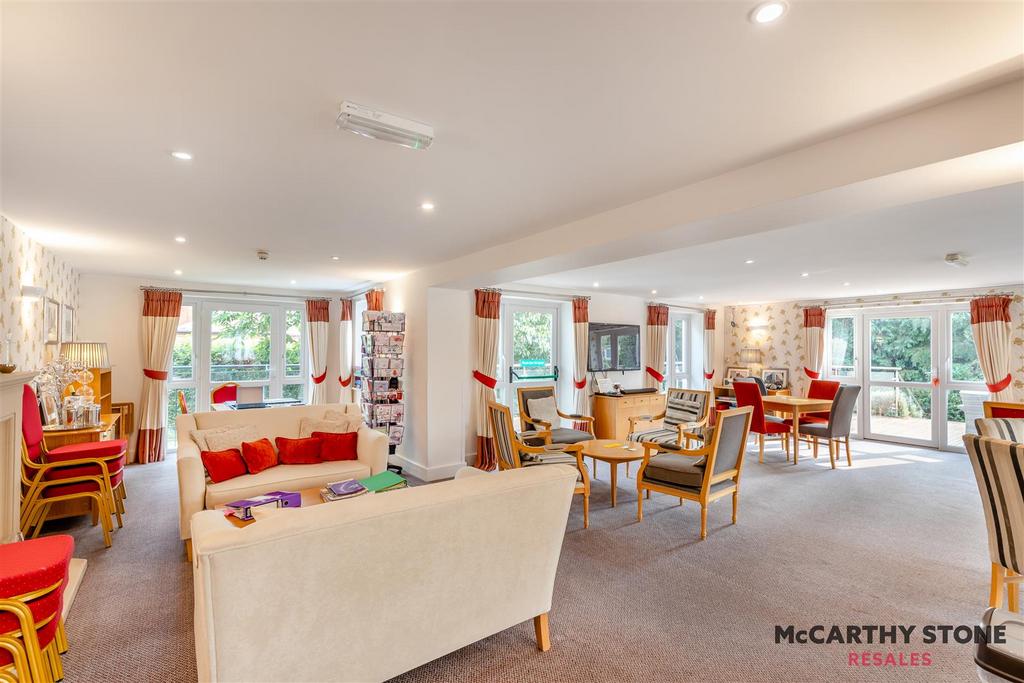 8617381-interior16.jpg