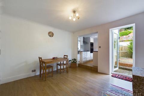 2 bedroom house for sale, Godstone Road, Kenley