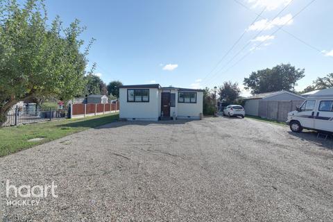 3 bedroom detached bungalow for sale, Central Avenue, Hockley