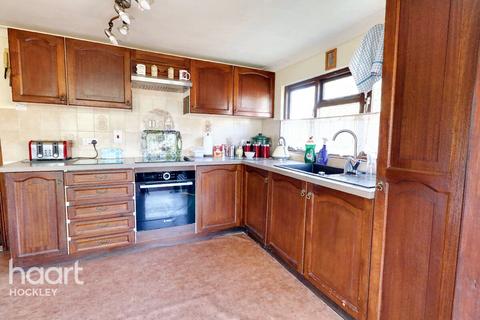 3 bedroom detached bungalow for sale, Central Avenue, Hockley