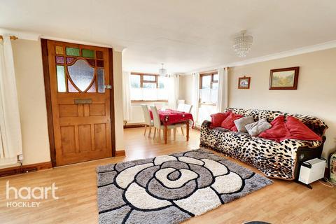 3 bedroom detached bungalow for sale, Central Avenue, Hockley