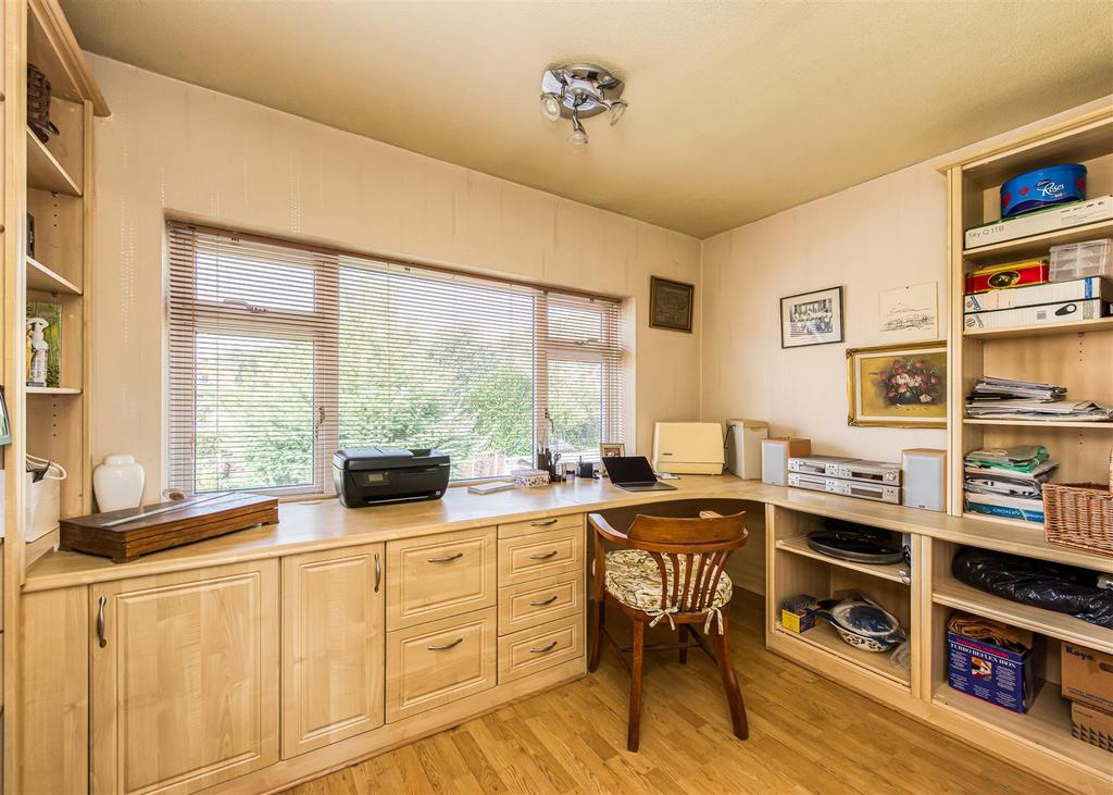 Bedroom 4.jpg