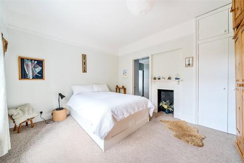 Belle Isle Lodge Belle Isle Drive, Exeter, EX2 4RY