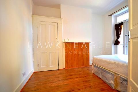 4 bedroom terraced house to rent, Henniker Road, London, Greater London. E15