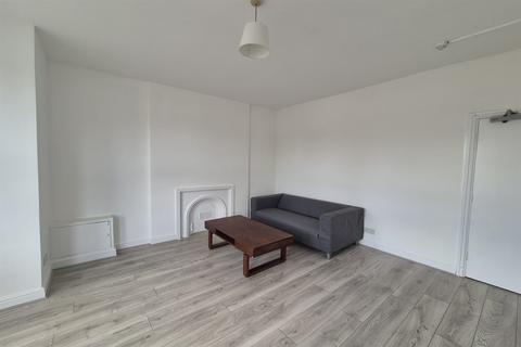 1 bedroom house to rent, Newport Road, Cardiff