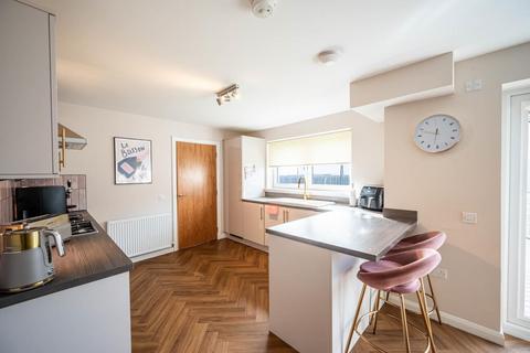 17 Bloom Drive, Coatbridge, ML5 4WG