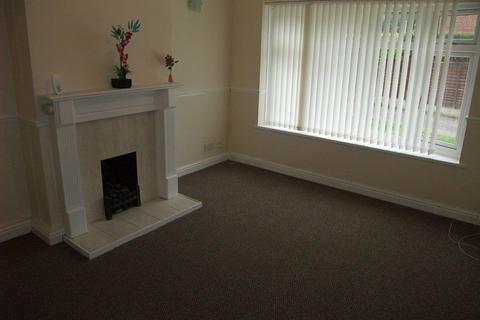 3 bedroom semi-detached house to rent, Pinfold Gardens, Wolverhampton, WEDNESFIELD