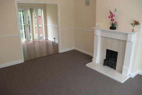 3 bedroom semi-detached house to rent, Pinfold Gardens, Wolverhampton, WEDNESFIELD