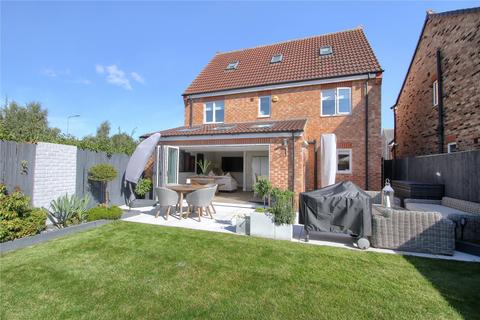 5 bedroom detached house for sale, Bamburgh Court, Ingleby Barwick