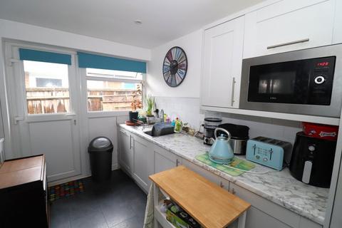 2 bedroom semi-detached bungalow for sale, Links Drive, Bexhill-on-Sea, TN40