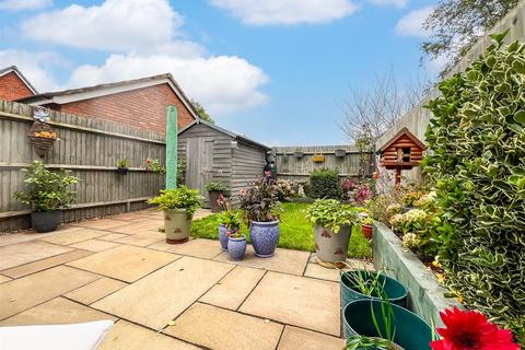 2 bedroom house for sale, Falstaff Grove, Heathcote, Warwick