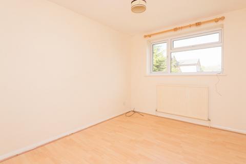 2 bedroom terraced house to rent, Goudhurst Close, Canterbury