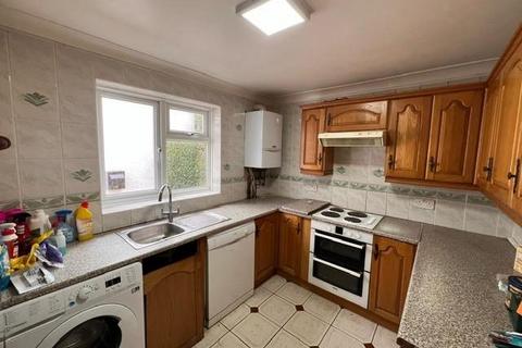 3 bedroom detached bungalow for sale, Abbs Cross Lane, Hornchurch, RM12