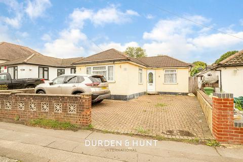 3 bedroom detached bungalow for sale, Abbs Cross Lane, Hornchurch, RM12