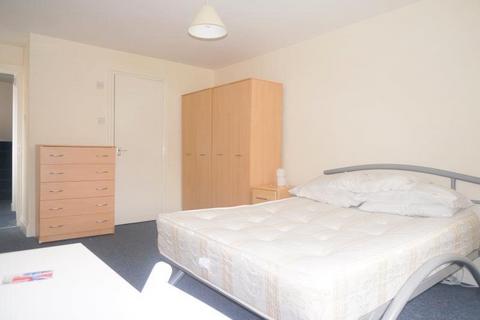 1 bedroom flat to rent, Grosvenor Gardens, Willesden Green