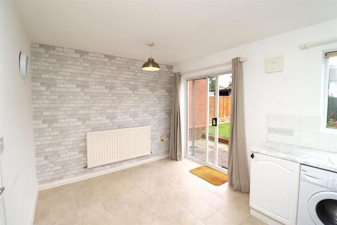 3 bedroom semi-detached house to rent, Pebblebrook Way, Bedworth