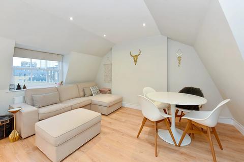 Clifton Hill, London, NW8