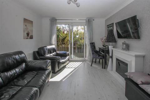 1 bedroom retirement property for sale, Uplands Road, Warley, Brentwood